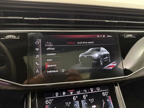 Used 2019 Audi Q8 Prestige AWD/4WD image 35