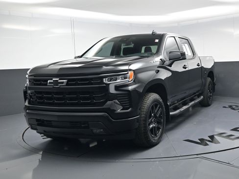 Certified 2025 Chevrolet Silverado 1500 RST w/ Convenience Package II image 11