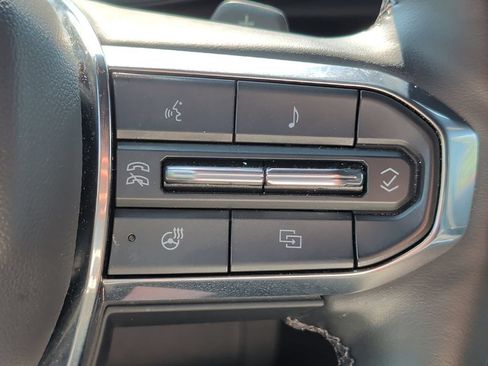 Used 2025 GMC Yukon XL Denali AWD/4WD image 13