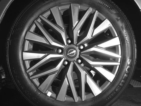 Used 2025 Nissan Altima 2.5 SV image 14