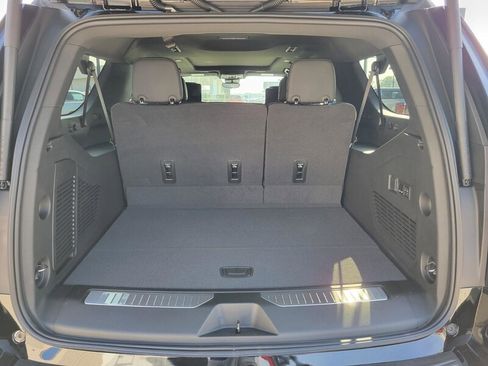 New 2026 GMC Yukon XL Denali w/ Denali Reserve Package RWD image 7