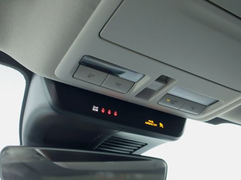 Certified 2025 MAZDA CX-30 AWD 2.5 S w/ Preferred Package image 24