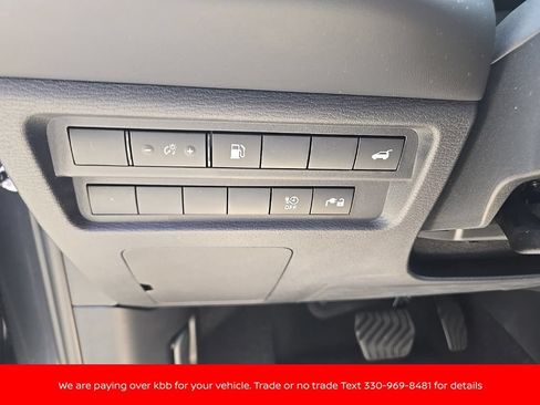 New 2026 Nissan Rogue SL AWD/4WD image 12