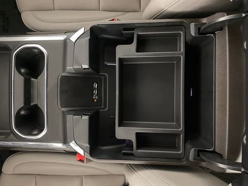 Certified 2024 Chevrolet Silverado 2500 LTZ w/ LTZ Convenience Package image 27