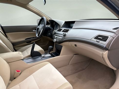 Used 2010 Honda Accord LX-P image 13