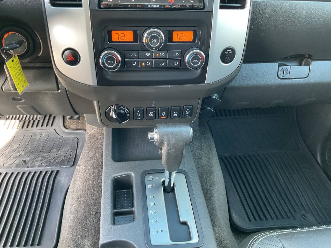 Used 2015 Nissan Frontier PRO-4X w/ Pro-4x Luxury Package AWD/4WD image 22