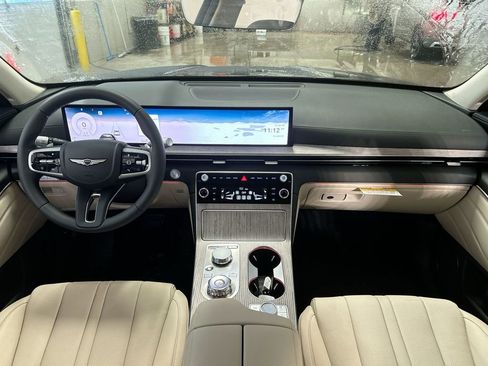 Used 2025 Genesis GV80 2.5T Advanced image 13