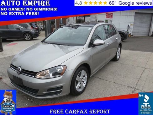 Used 2017 Volkswagen Golf Wolfsburg Edition image 1
