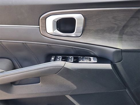 New 2025 Kia Sorento SX image 15