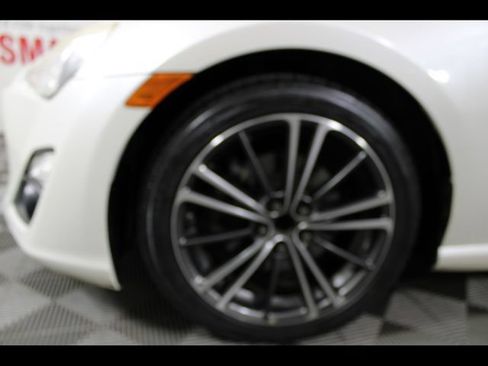 Used 2013 Scion FR-S RWD image 20