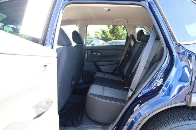 Certified 2025 Nissan Rogue SV FWD image 20