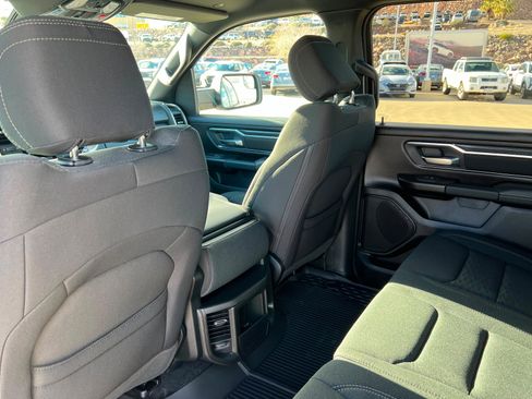 New 2026 RAM 1500 Big Horn AWD/4WD image 19