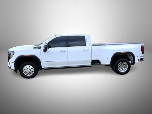 Certified 2024 GMC Sierra 3500 Denali Ultimate AWD/4WD image 8