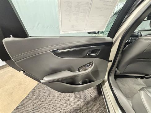 Used 2014 Chevrolet Impala LTZ image 10