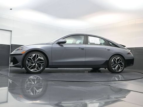 Used 2023 Hyundai Ioniq 6 Limited RWD image 28