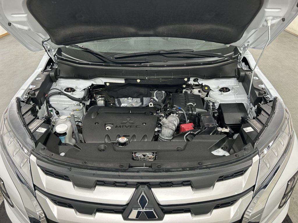 Used 2025 Mitsubishi Outlander Sport AWD image 23