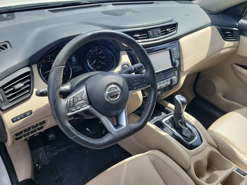 Used 2017 Nissan Rogue SL w/ SL Premium Package AWD/4WD image 24
