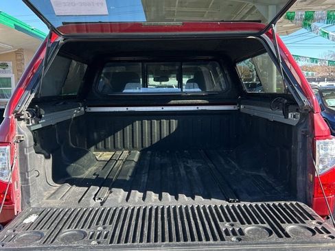 Used 2017 Nissan Titan SL w/ Chrome Package image 11
