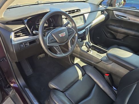 Used 2017 Cadillac XT5 Luxury w/ Driver Awareness Package AWD/4WD image 13