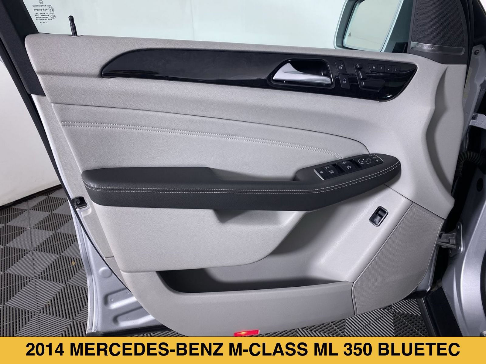 Used 2014 Mercedes-Benz ML 350 BlueTEC 4MATIC image 13