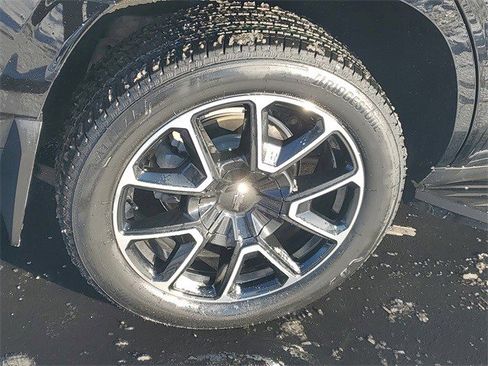 Certified 2021 Chevrolet Tahoe RST w/ Luxury Package image 11