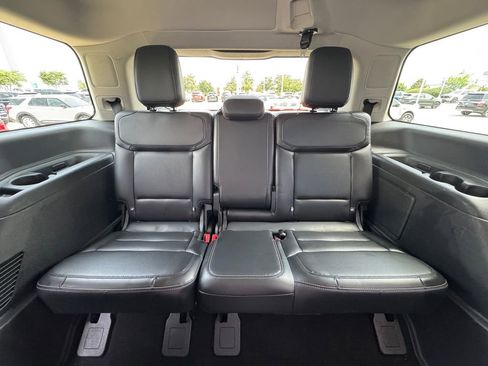 Used 2025 Ford Expedition Platinum AWD/4WD image 31