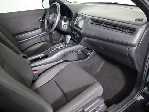 Used 2020 Honda HR-V Sport image 17