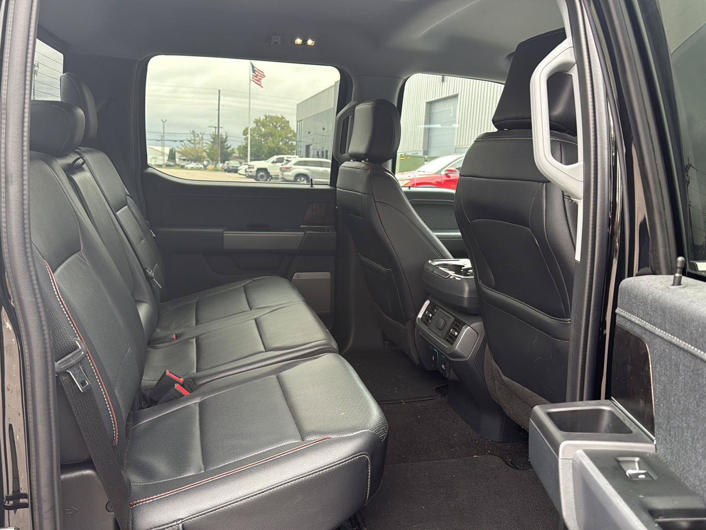 Used 2022 Ford F150 Lariat AWD/4WD image 11