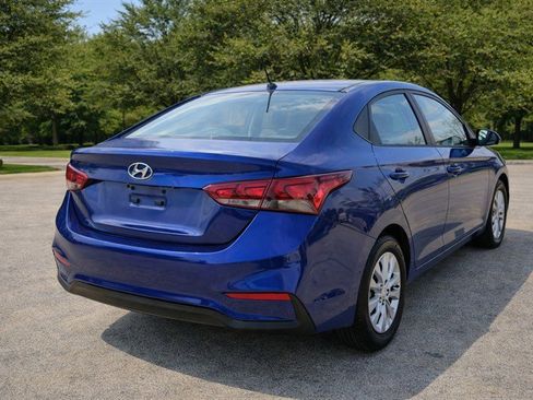 Used 2018 Hyundai Accent SE image 2
