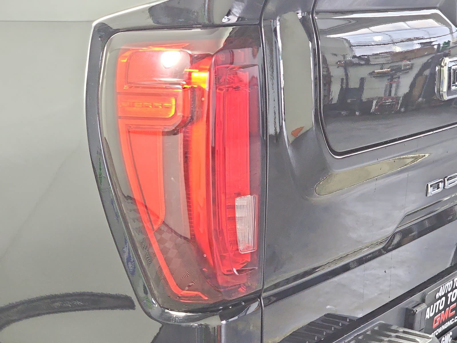 Used 2025 GMC Sierra 1500 Denali Ultimate AWD/4WD image 31