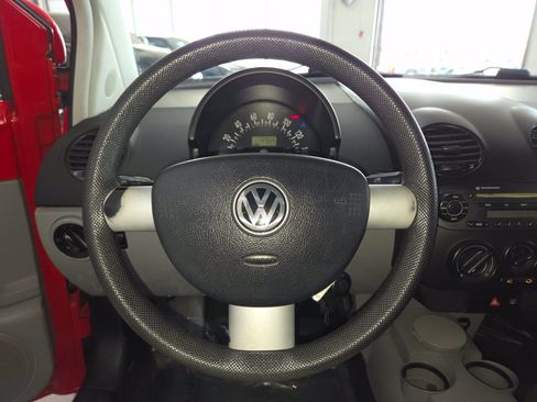 Used 1998 Volkswagen Beetle Coupe FWD image 29