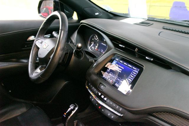 Used 2023 Cadillac XT4 Sport w/ Sun And Sound Package AWD/4WD image 10