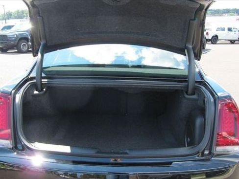 Certified 2023 Chrysler 300 S w/ Comfort Group RWD image 18