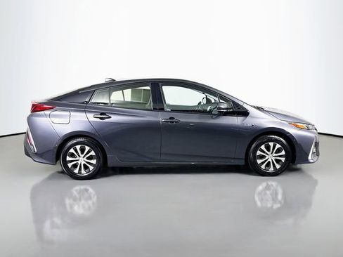 Used 2018 Toyota Prius Prime Advanced image 8