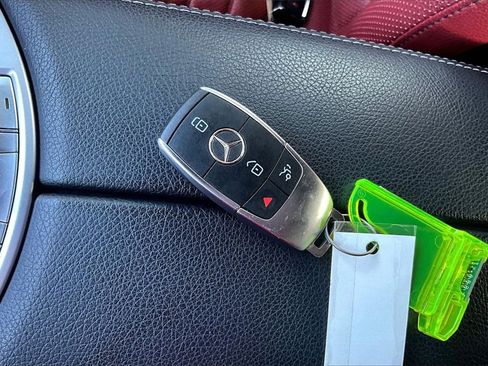 Used 2022 Mercedes-Benz C 300 C 300 image 31