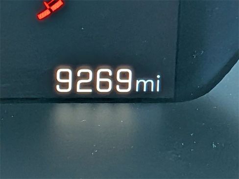 Used 2024 Chevrolet Colorado LT w/ LT Convenience Package II image 21