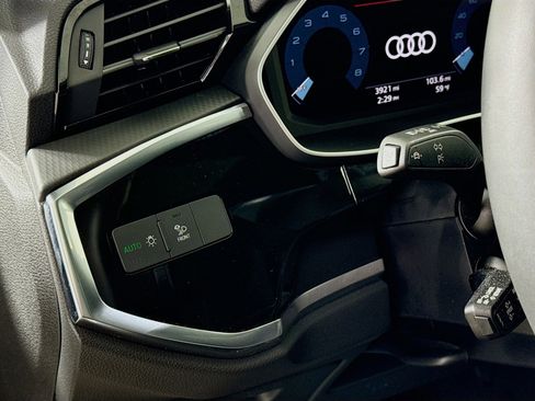 Used 2025 Audi Q3 2.0T Premium w/ Convenience Package image 13