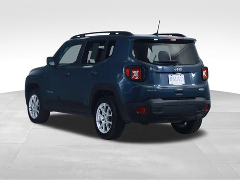 Used 2020 Jeep Renegade Latitude w/ Cold Weather Group AWD/4WD image 8