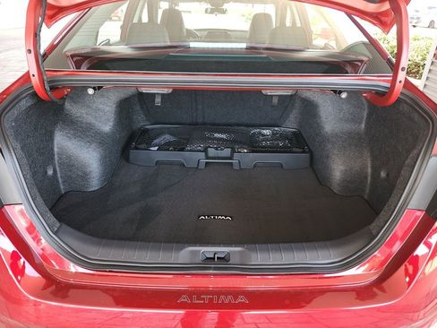 New 2025 Nissan Altima 2.5 SR image 23