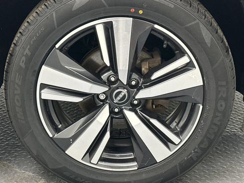 Certified 2022 Nissan Rogue SL w/ SL Premium Package AWD/4WD image 21