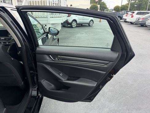 Used 2019 Honda Accord LX image 24