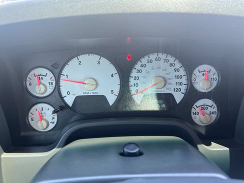 Used 2006 Dodge Ram 3500 Truck SLT AWD/4WD image 9