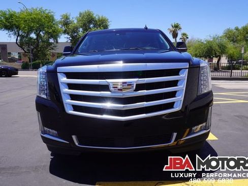 Used 2018 Cadillac Escalade Premium Luxury AWD/4WD image 66