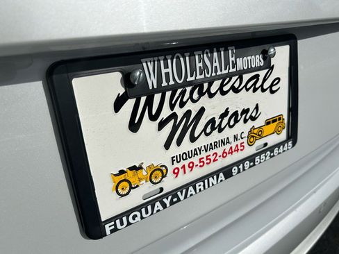 Used 2023 Mitsubishi Outlander SE image 34