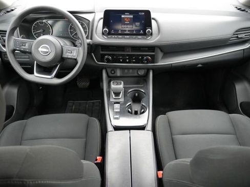 Used 2024 Nissan Rogue S image 2