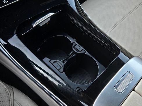 Used 2024 Mercedes-Benz C 300 4MATIC Sedan image 23