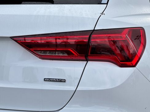 New 2025 Audi Q3 2.0T Premium image 22