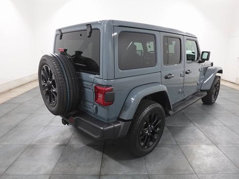 Used 2024 Jeep Wrangler Unlimited Sahara w/ Technology Group image 5