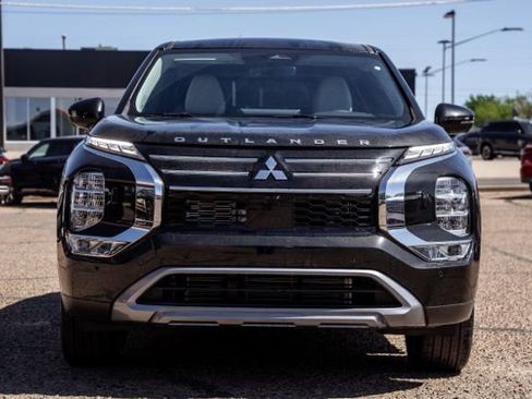 New 2026 Mitsubishi Outlander SE AWD/4WD image 2