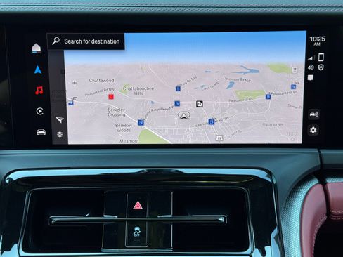 Used 2025 Porsche Panamera 4S w/ Premium Package image 27